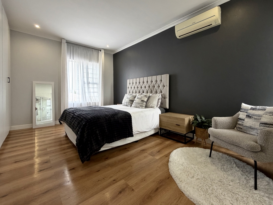4 Bedroom Property for Sale in Jagtershof Western Cape